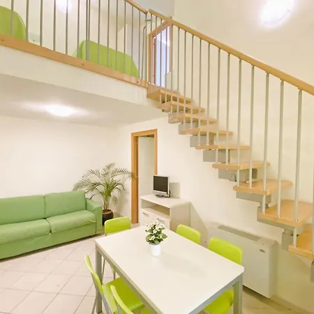 Isa-residence With Swimming Pool In At Only 600 Meters From The Beach, With Air Conditioning And Private Outdoor Area アパートホテル *